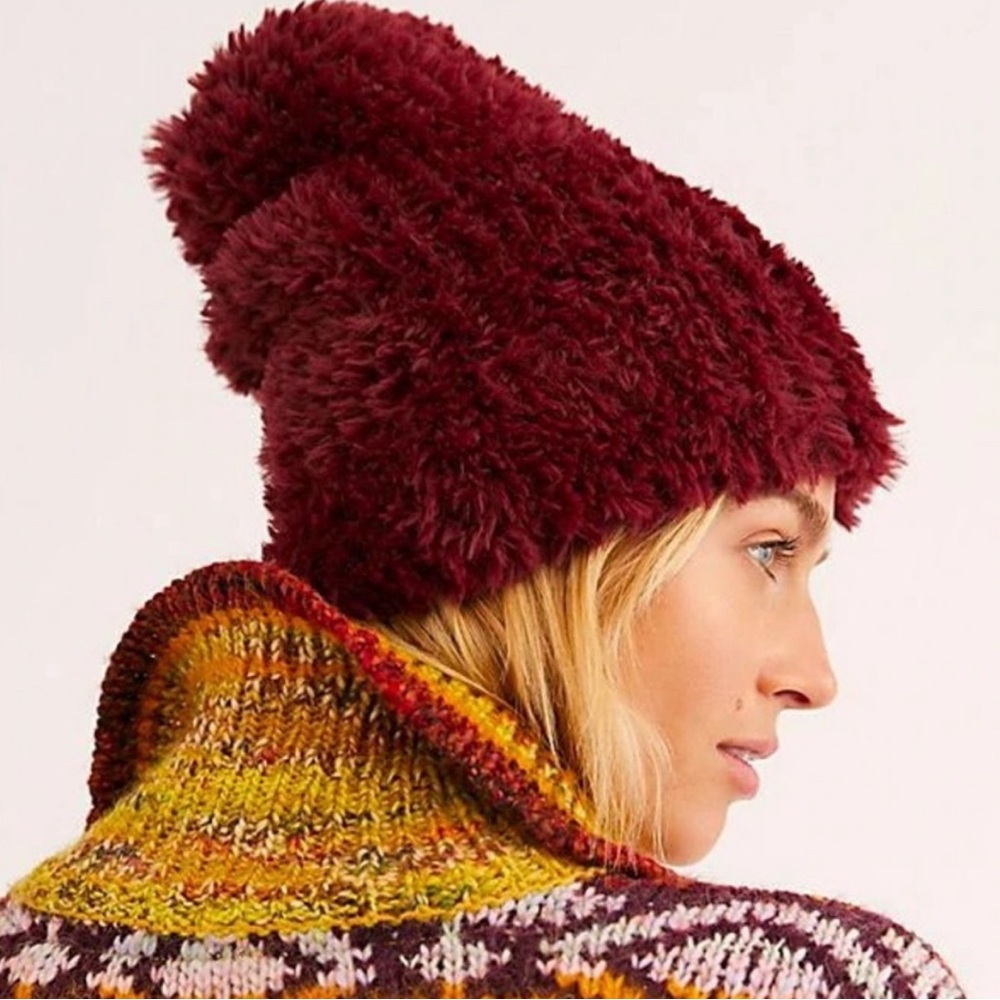Free People Fuzzy Beanie Berry Hat New